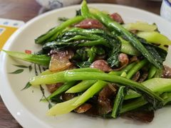 芥兰炒腊味-朋友轩粤菜(十里河店)