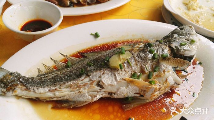 顺品美食店清蒸海鱼图片 - 第2张