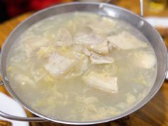 锅仔酸菜白肉-红实家常菜(静安里店)