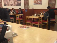 大堂-食其家·牛丼咖喱(金桥国际店)