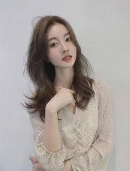 -BULB STUDIO 巴柏明星发型工作室