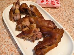 烟熏猪蹄-红樱桃·欢乐餐厅(太原里店)