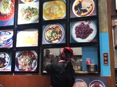 -阿坤传统手工小吃(杨家坪店)