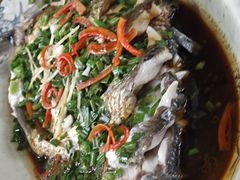 -芦茨金富饭庄·25年老字号·专做稻草鸡