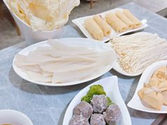 -台北吴记老锅底麻辣火锅(蓝村路店)