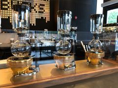 手冲咖啡（虹吸壶）-星巴克臻选(上海虹桥新天地三店)