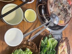 -阿婆情腊排骨火锅(金虹路店)