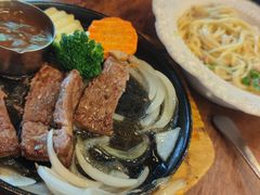 -玛格萝妮比萨屋(陆家浜路店)