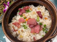 -香巴拉云南餐厅(华莱坞店)