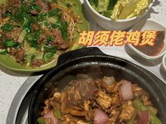 -胡须佬鸡煲四季火锅店(石厦西村直营店)