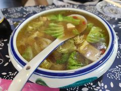 -八两八金·莱芜特色炒鸡(市南漳浦路店)
