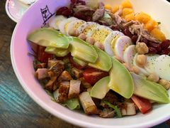 Famous考伯沙拉-Famous肥猫墨西哥音乐餐吧(五棵松华熙LIVE店)