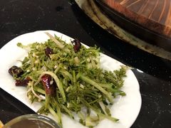 木兰芽-山城家常菜铁锅炖鱼