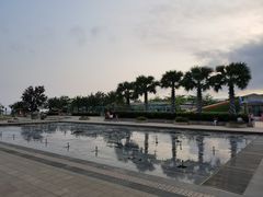 -亚龙湾中心广场