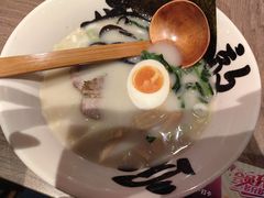-无敌家现熬骨汤拉面(颐堤港店)