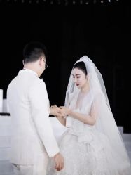 -Renee芮亦婚纱