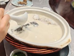 -百鸟朝凤宴会中心