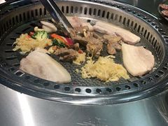 -马路牙子烧烤音乐酒馆(望京店)