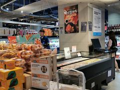 -盒马鲜生(丁香国际店)
