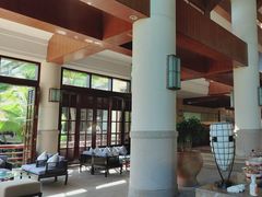 -亚龙湾喜来登·美景台大堂吧