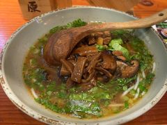 -百春原湖南牛肉粉(百联世纪店)