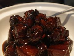 百叶结红烧肉-屋里厢上海菜馆