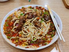 -歹歹的加个面过油肉拌面