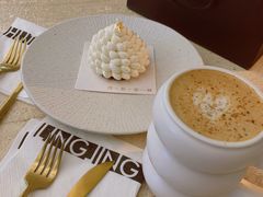 -玲婧胡同·生日蛋糕·餐厅(嘉里城店)