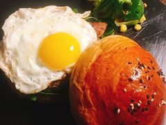 -HIGH FIVE哈福手工汉堡(桂林路店)