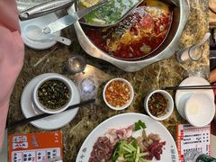 -顺水湾·牛肉牛杂火锅(驾鹤店)
