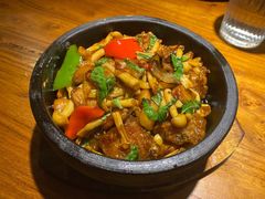 -默加东南亚美食(大宁音乐广场店)