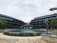 -上海滴水湖皇冠假日酒店
