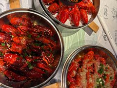 -巴厘龙虾·榜首油焖大虾(音乐学院·沿江酒馆店)