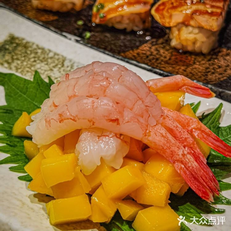 值得N刷的回转寿司上新‼️生蚝手握太鲜了💯