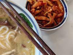 -邱芳粉店(迎宾大道旗舰店)