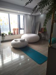 -Mamom club 慢会所(爱丁堡店)