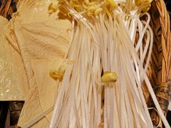 -四小区火锅·巷子里的重庆火锅(花照壁店)