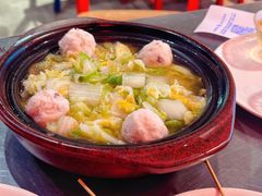 白菜丸子煲-陈鹏鹏潮汕菜(宝安机场T3航站楼店)