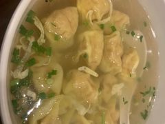 鲜肉小馄饨-东泰祥生煎馆(陕西南路店)