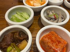 -萨拉伯尔(燕莎友谊商城店)