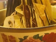 -拈签一笑黄牛肉辣卤串串