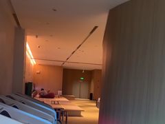 -涨巢·潮玩水疗局