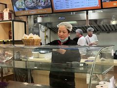 -闫家驴肉老店(华电一校店)