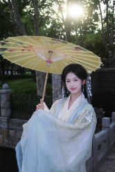-一揽芳华汉服旗袍体验馆(拙政园店)