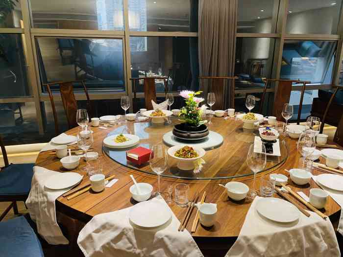 转转会·家常川菜(川商会馆店)-"新会展附近的这家川商会馆门面看着