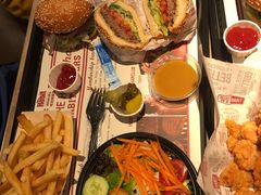 -The Habit Burger Grill 哈比特汉堡(复兴soho店)