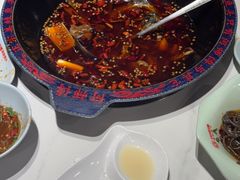 -何师傅美蛙鱼头(汉街店)