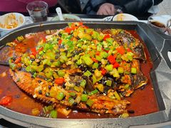 -江边城外烤全鱼(世茂广场店)