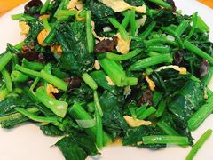 木耳菠菜炒鸡蛋-漕河全驴宴饭店(徐水店)