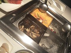 -海底捞火锅鲜切牛肉主题店(长寿路店)